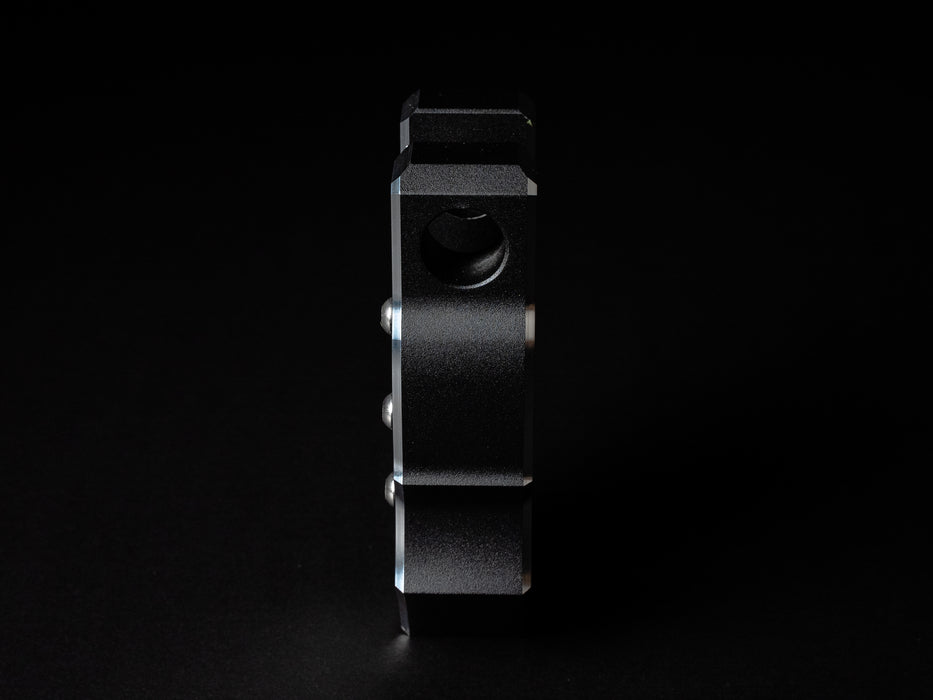 DIABLO SHACKLES (BLACK)